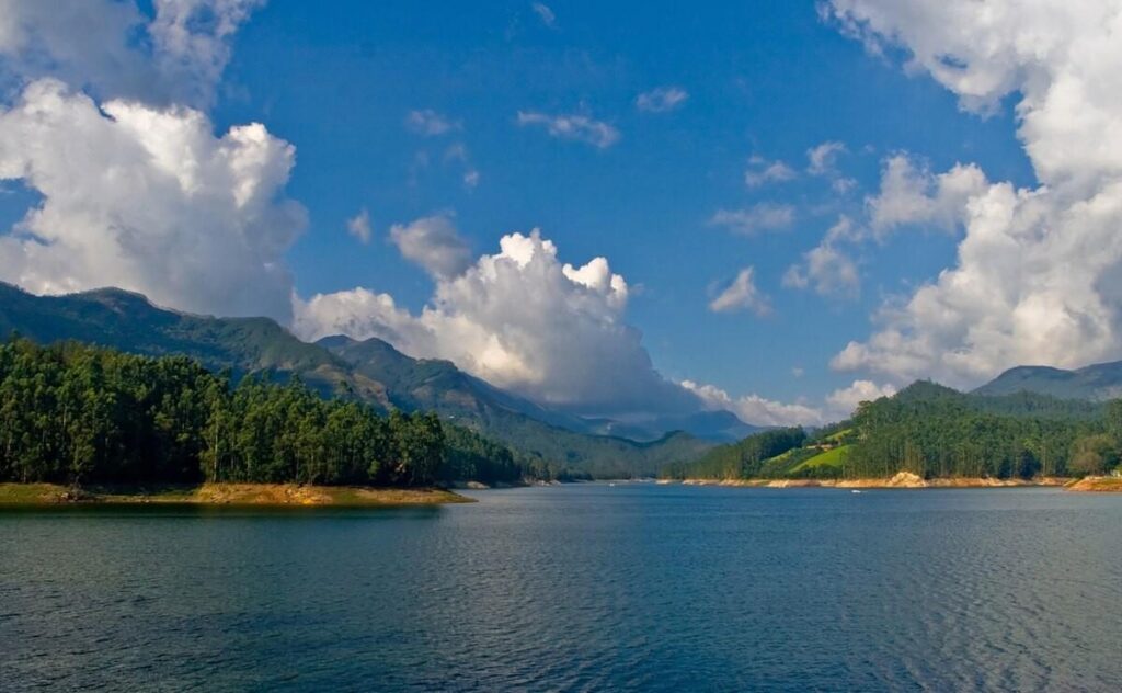 Places to Visit in Munnar